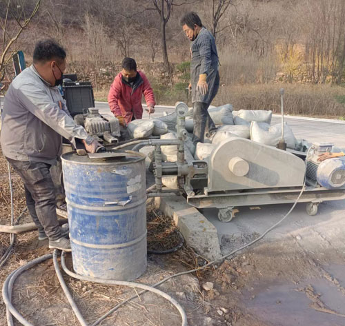 西平路面下沉注浆